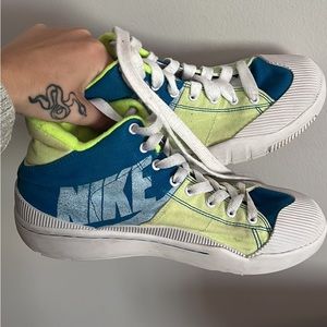 vintage men’s nikes